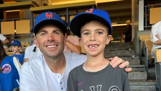 Why I prefer photos over autographs when we meet athletes (featured)